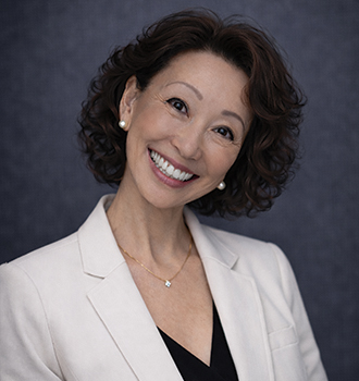 Mariko Tahara (R) VP